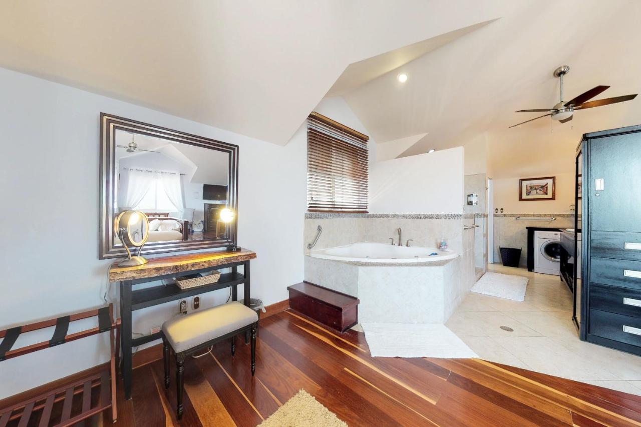 A Penthouse With A View Belize City