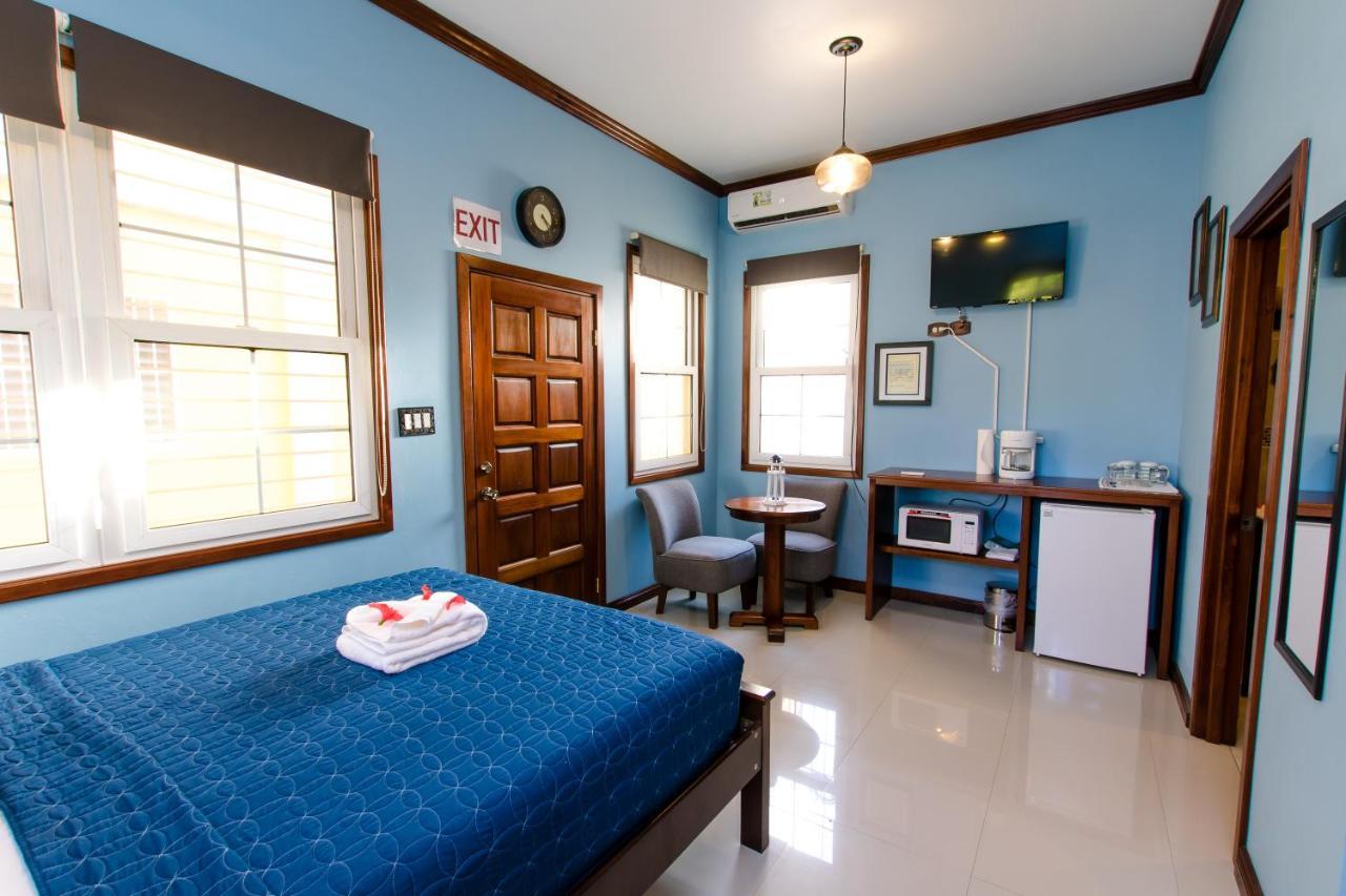 Apartment Khalkob's Estate Placencia