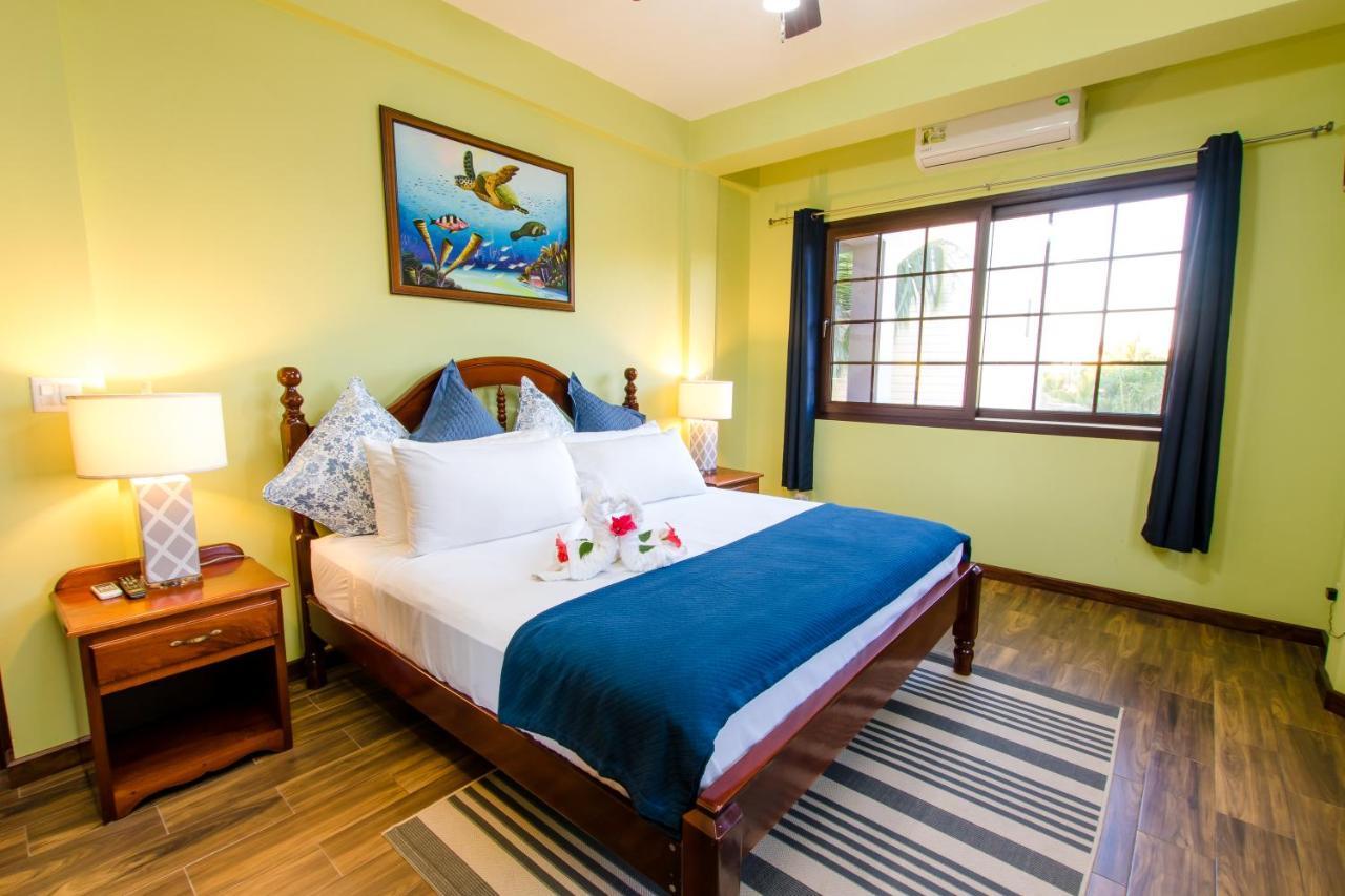 Khalkob's Estate * Placencia
