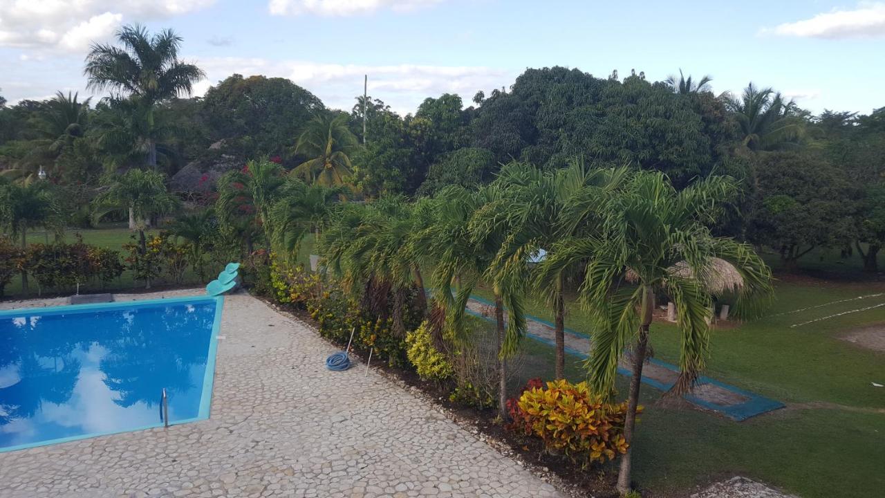 Highway Trails Belize And Country Club 4* Lucky Strike