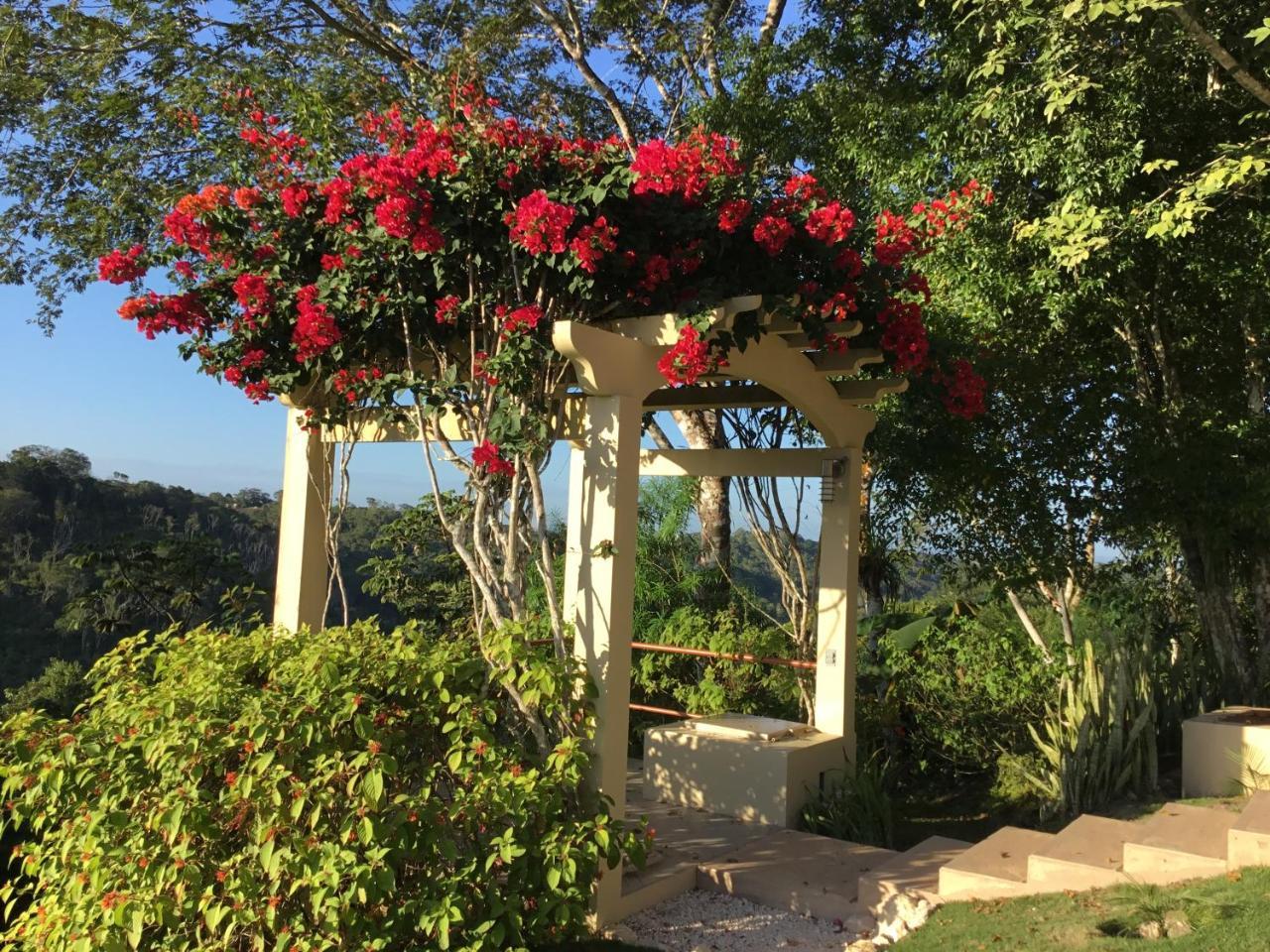 Cayo Country house
