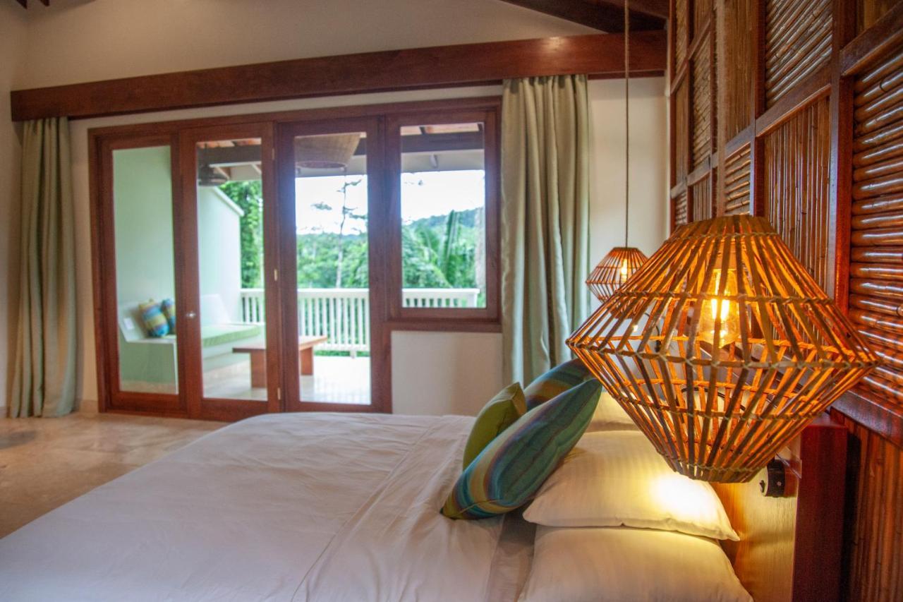 Resort Sleeping Giant Rainforest