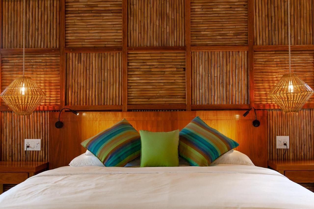 Sleeping Giant Rainforest Resort 5*