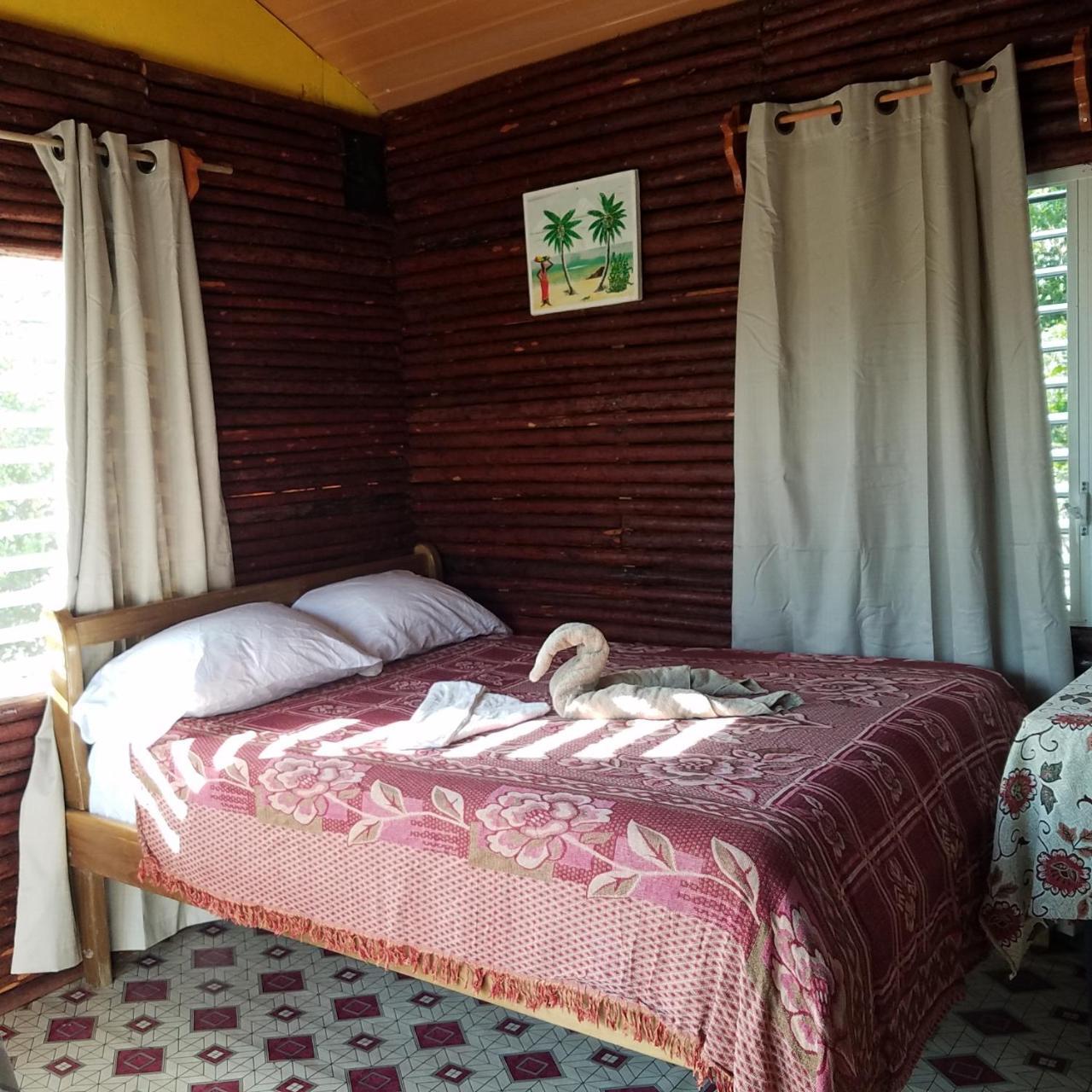Palmento Grove Garifuna Eco-cultural & Healing Institute 2*