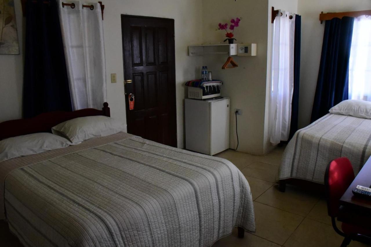 Bella Sombra Downtown Guest house Belize City