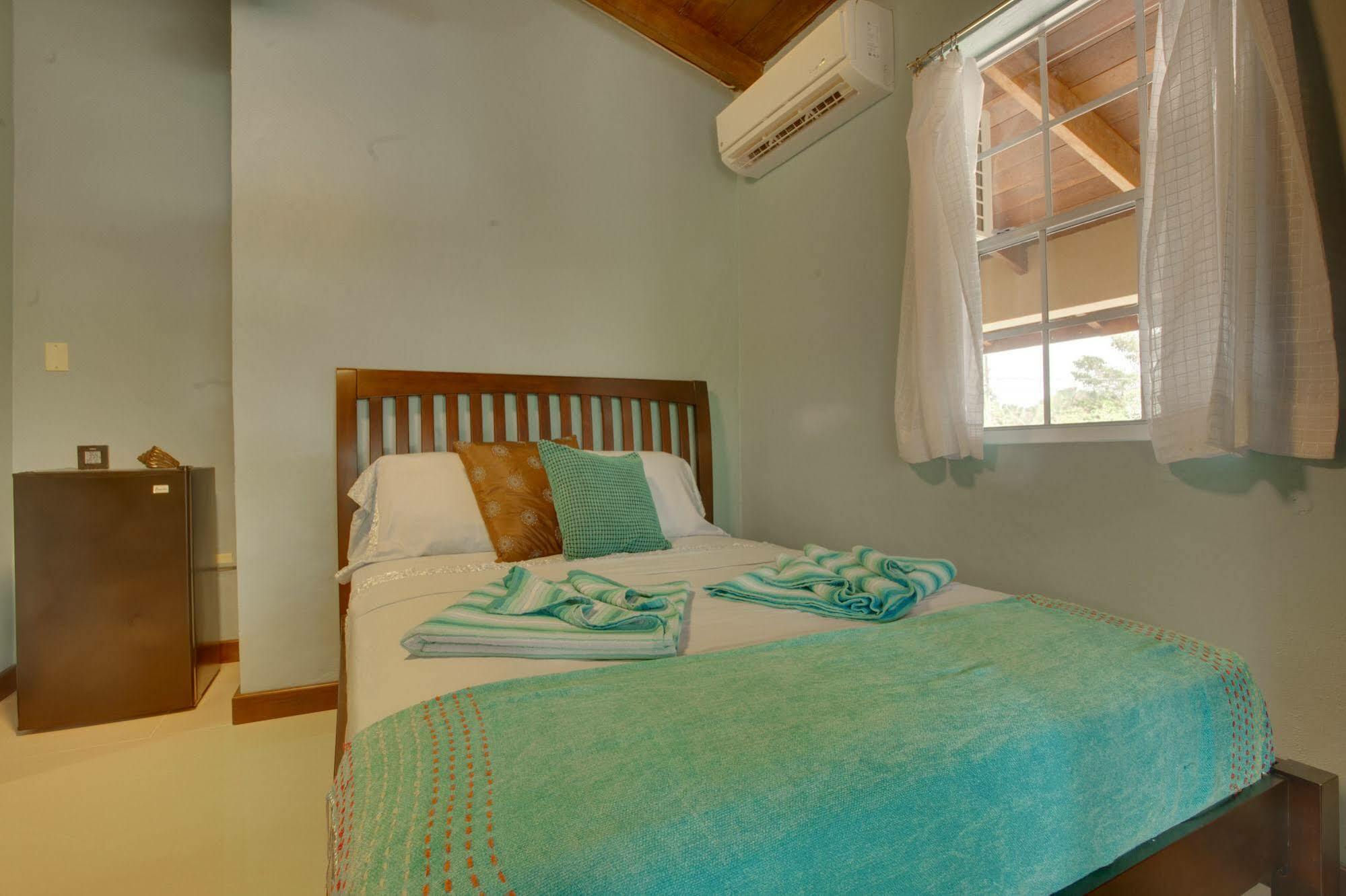 Caribbean Shores Hotel 3*