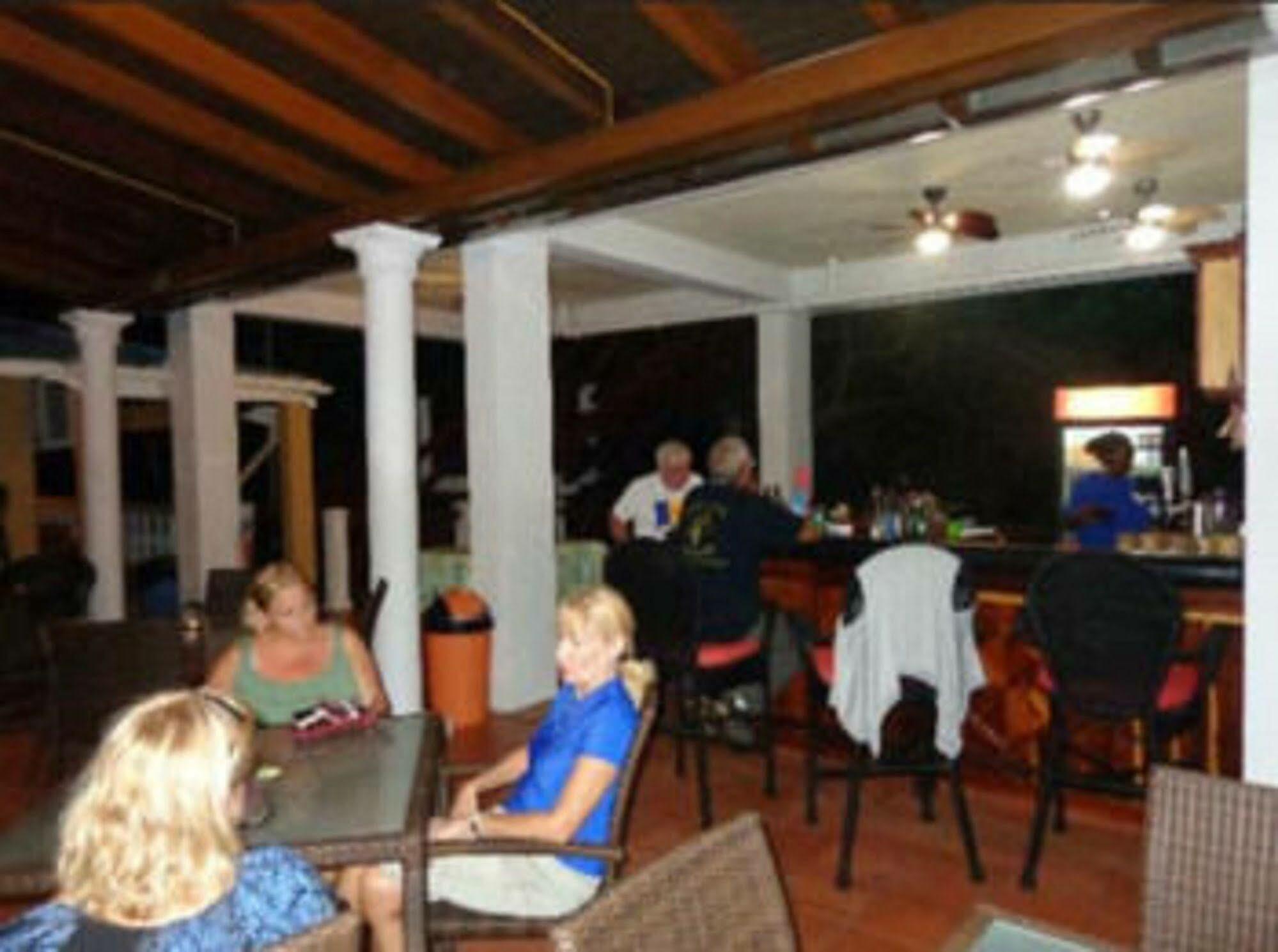 Caribbean Shores Hotel 3*