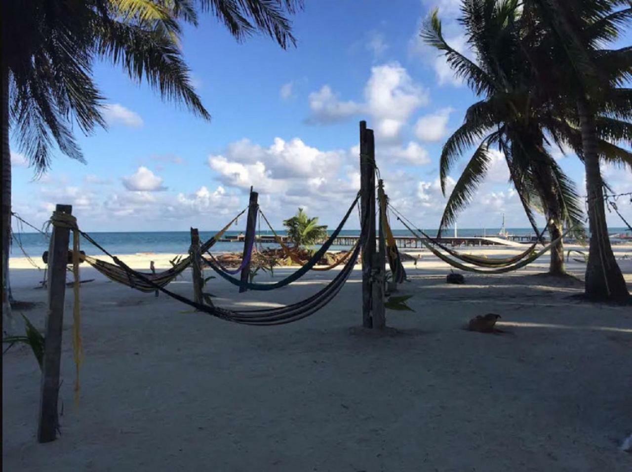 Caye Caulker Beach Hotel 4*