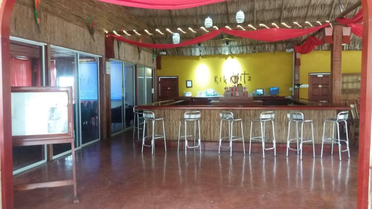 Kikiwitz Hotel