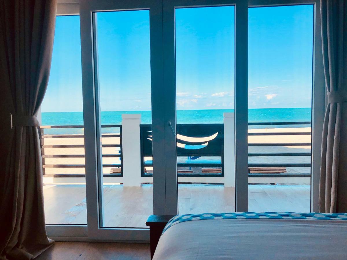 Ocean Breeze Resort
