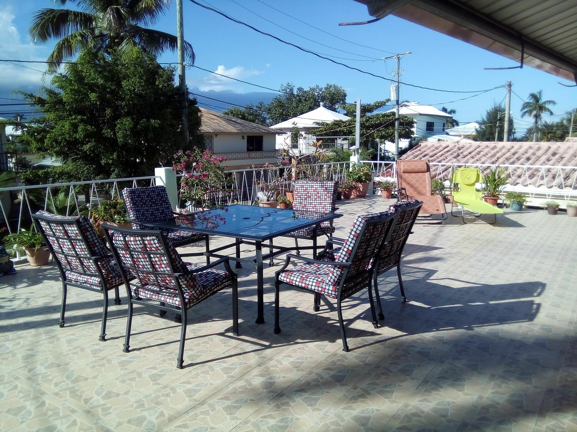 Hotel The Red Hut Belize City
