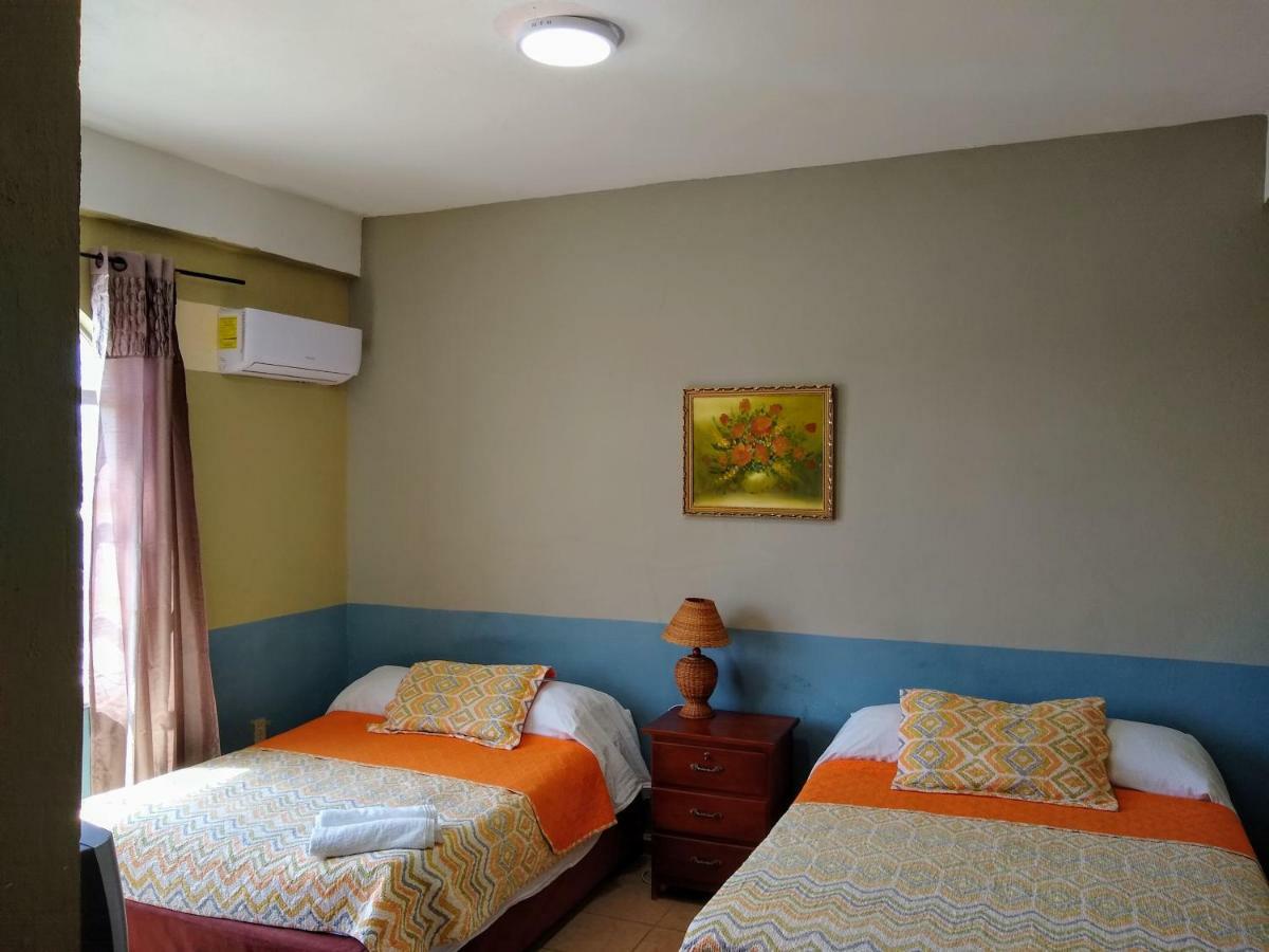 Mirador Hotel 2*