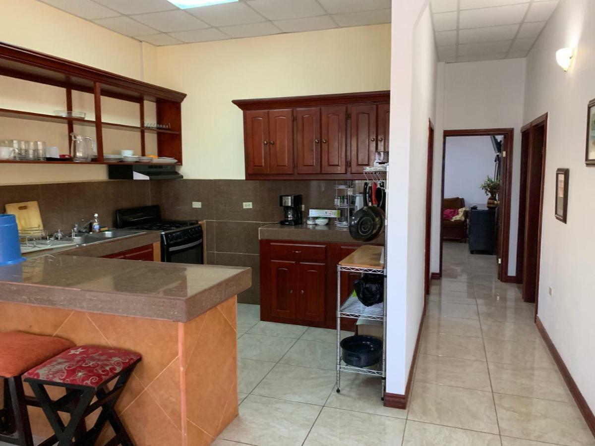 Chupaflor - Alexander Luxury & Executive Belize City
