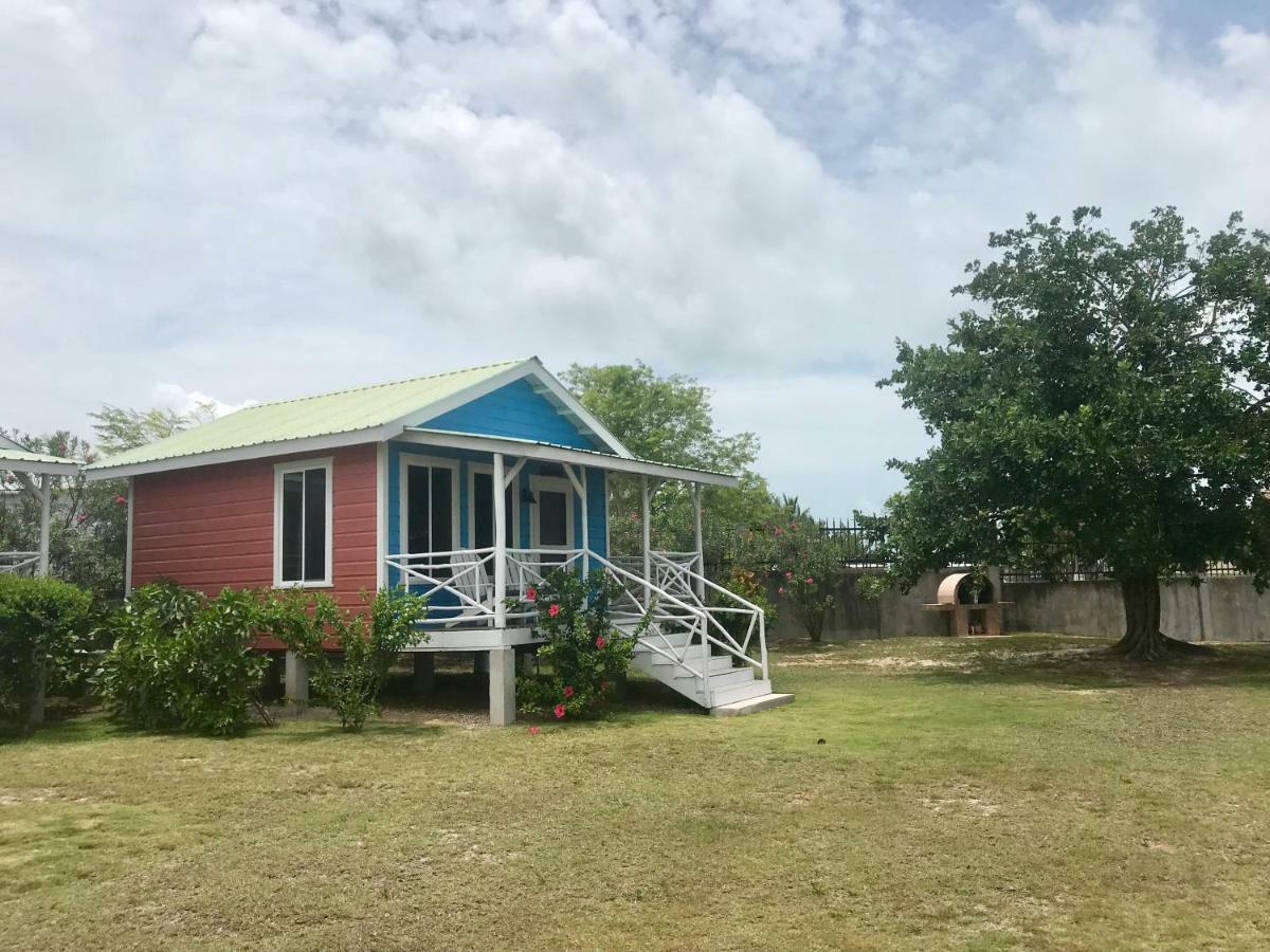 Resort Tilt-ta-dock Belize 3*