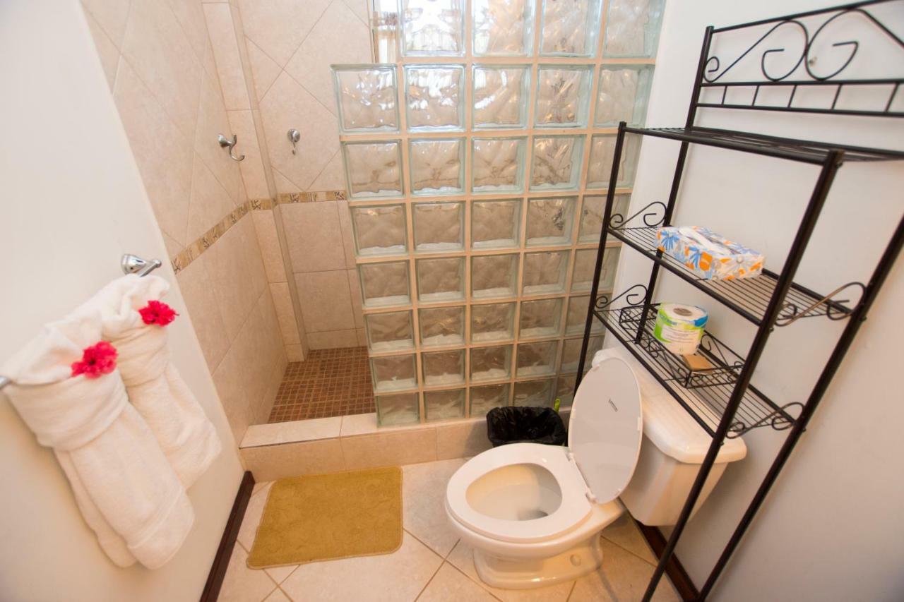 Caribbean Shores Bed & Breakfast 3*