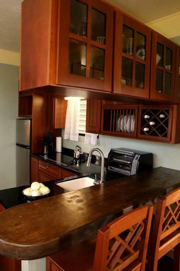 Royale Manor * Corozal
