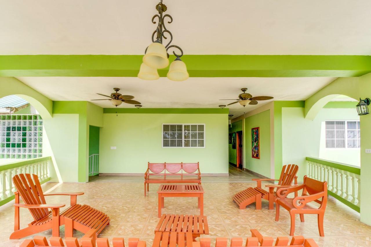 Holiday home Midas Belize *