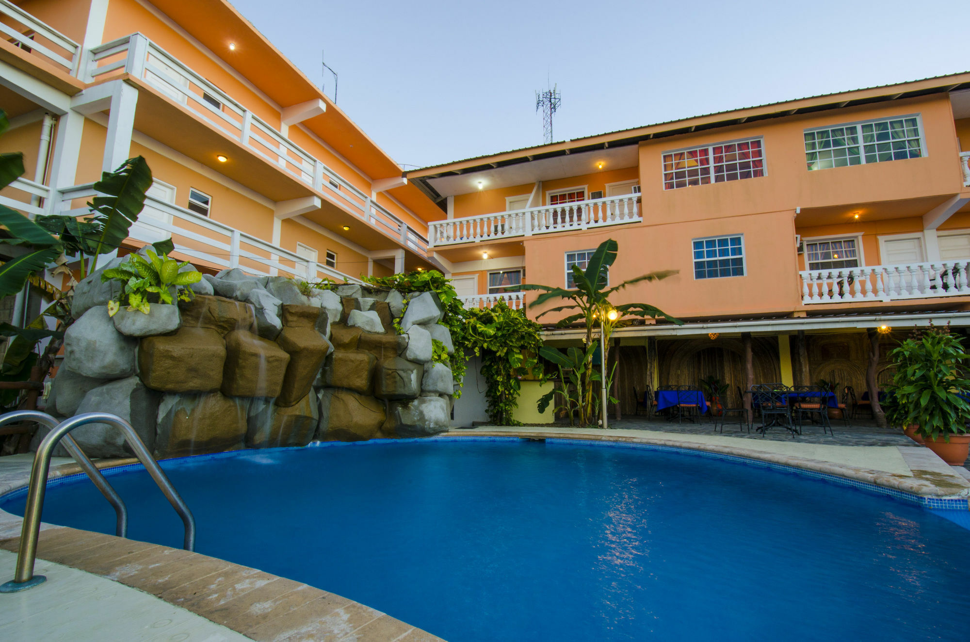 Resort Cahal Pech Village 3*