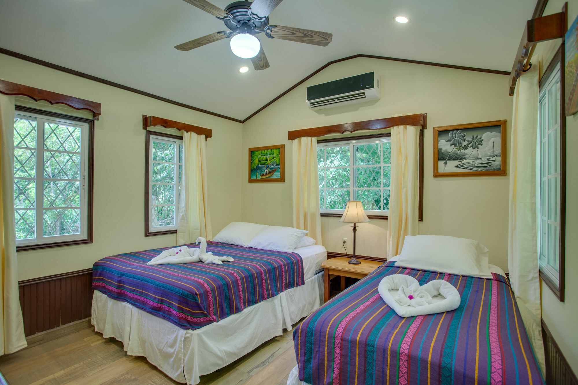 Midas Belize Holiday home Trapiche