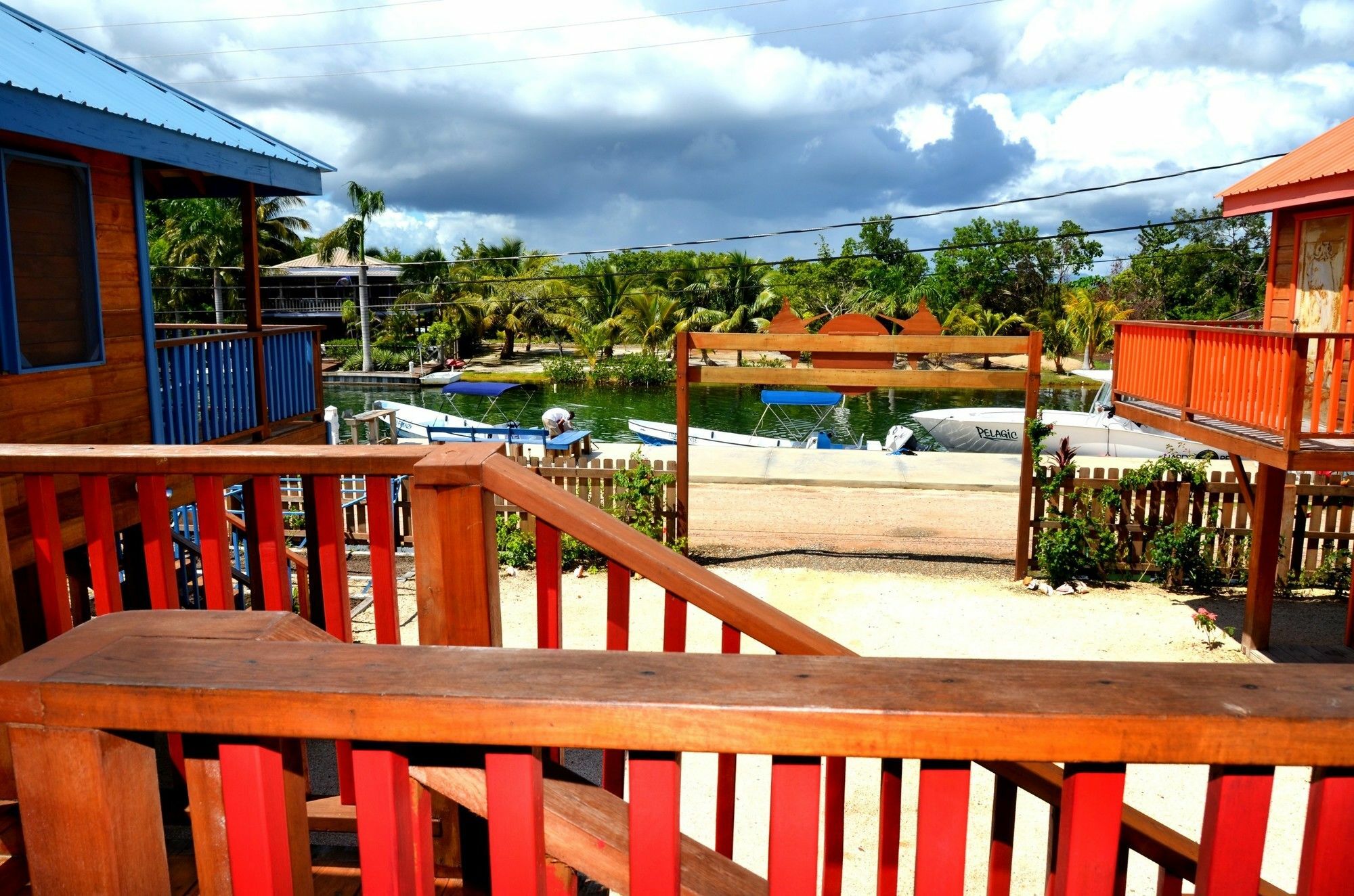 Hfc Lodge Placencia