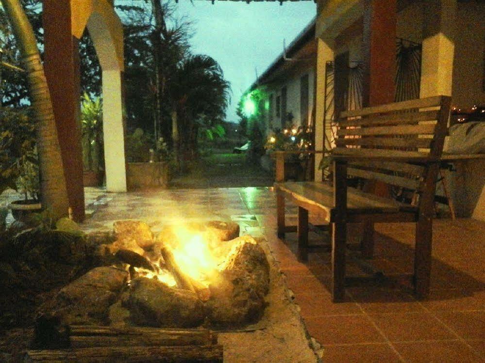 King Bed 4* Belmopan