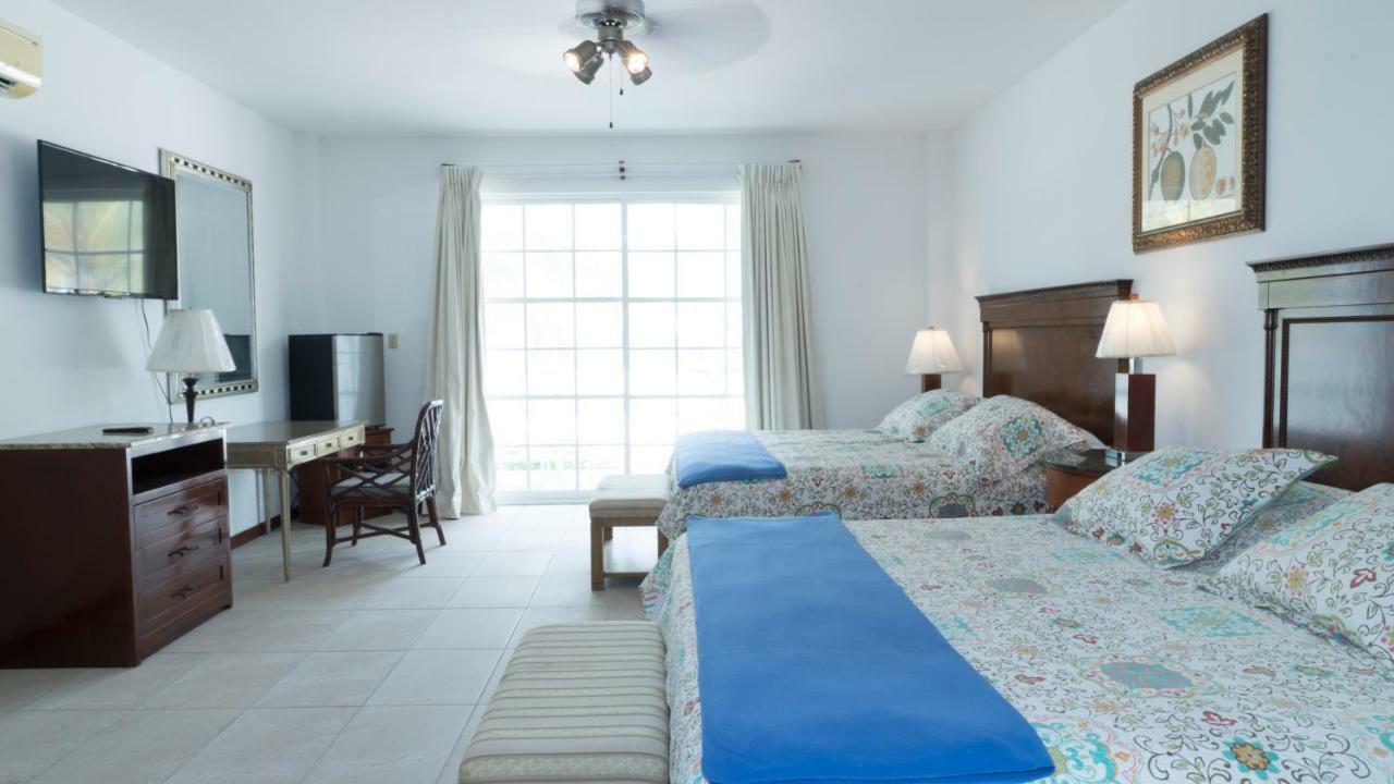 Belize Dive Haven & Marina Resort