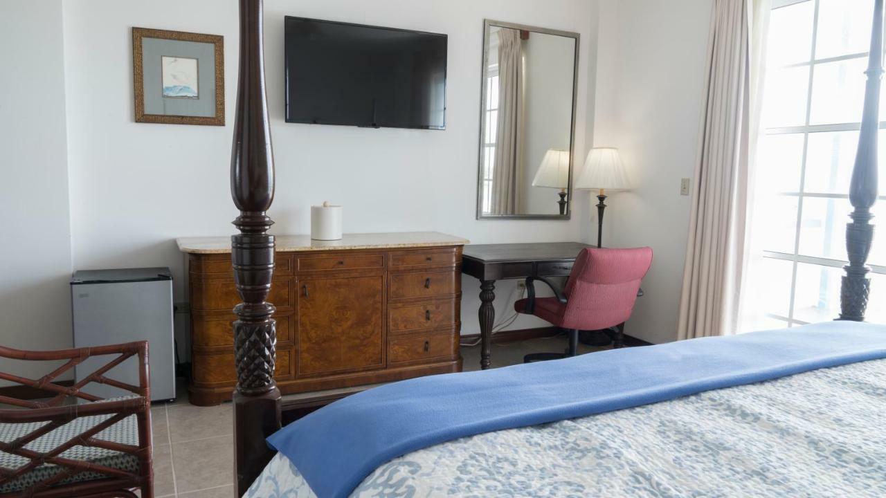 Belize Dive Haven & Marina Resort