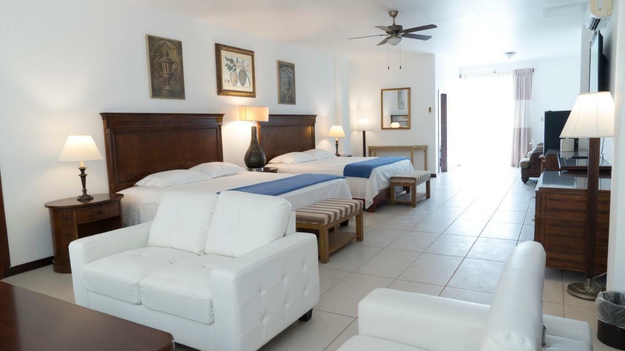 Belize Dive Haven & Marina Resort