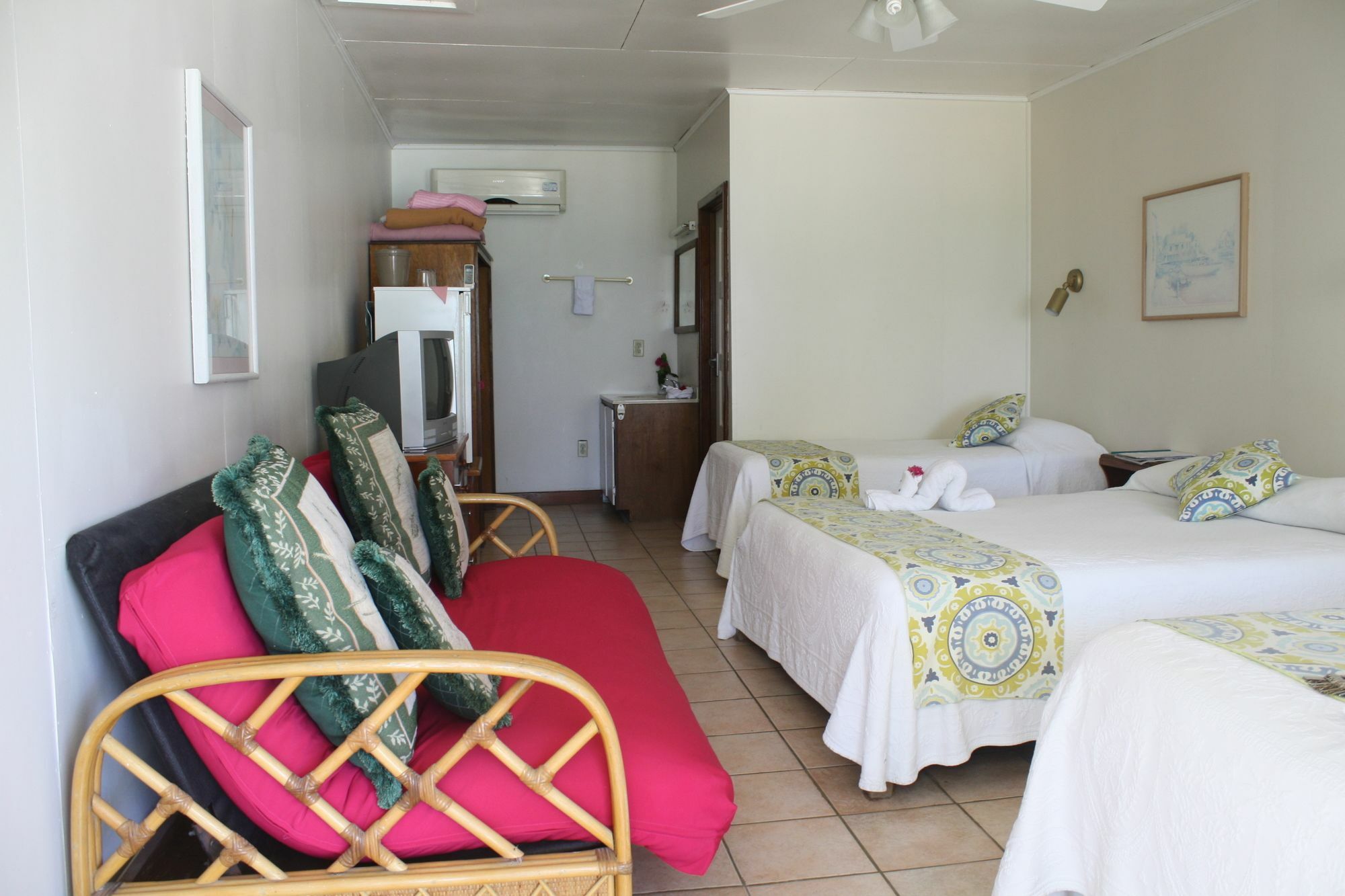 Holiday Hotel 3* San Pedro (Ambergris Caye)