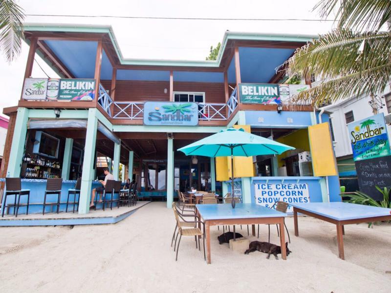 Hostel Sandbar Beachfront & Restaurant San Pedro (Ambergris Caye)