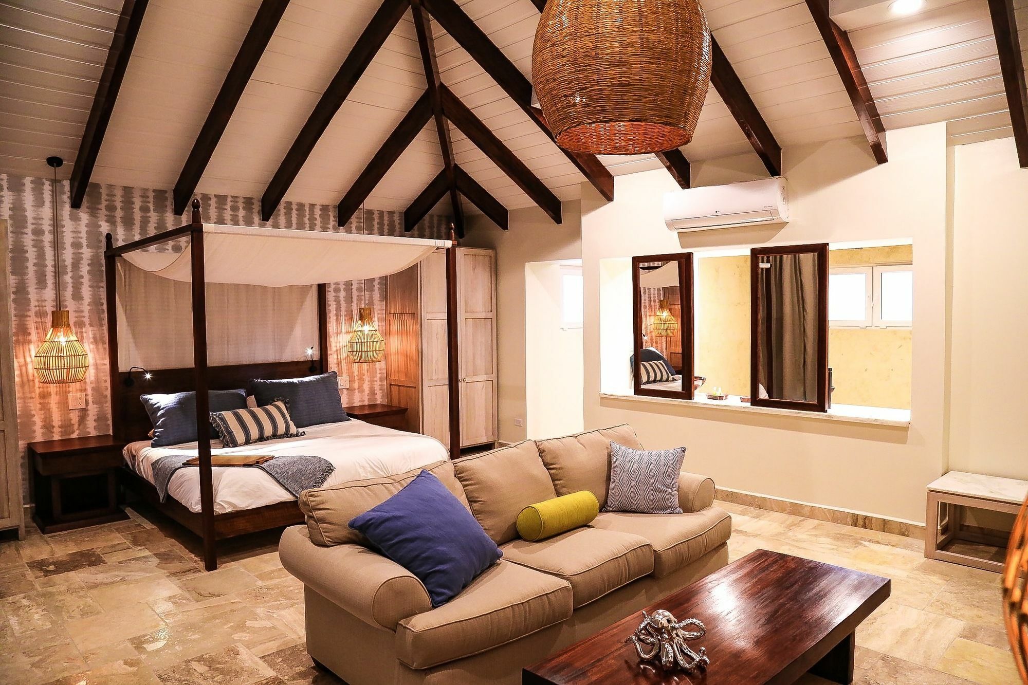 The At Jaguar Reef 4*