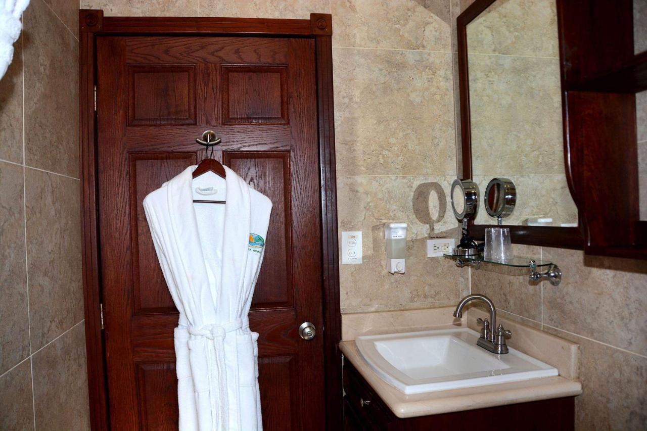 Hotel Belizean Nirvana 3*