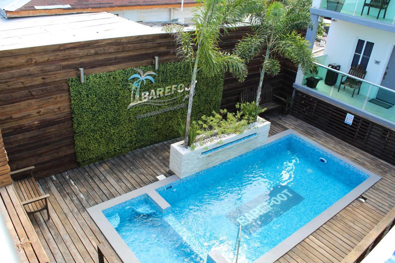 Barefoot Hotel 3*