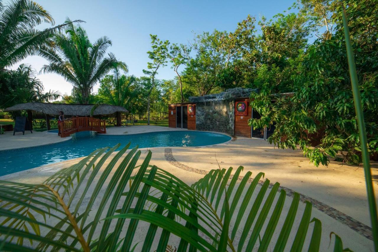 Hotel Kikiwitz Belmopan