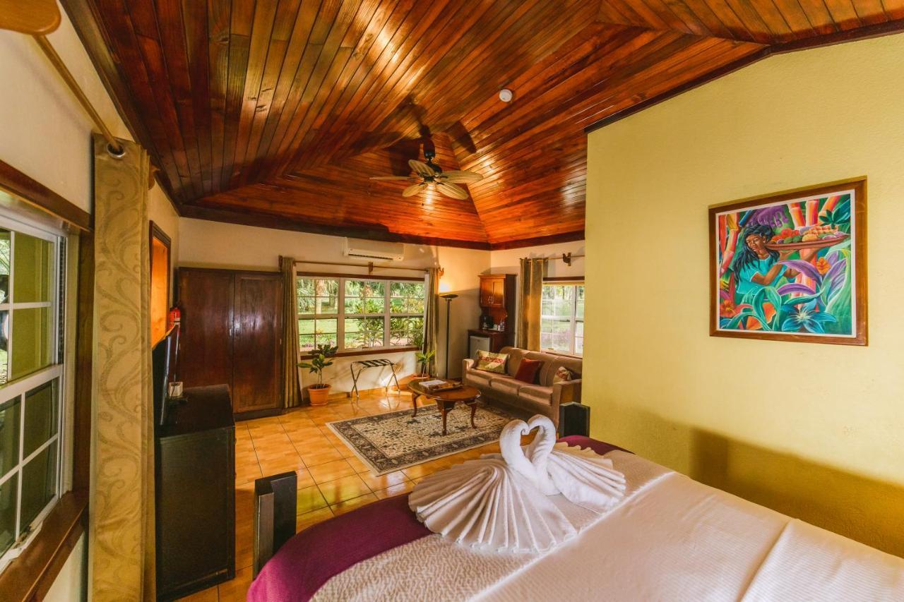 Kikiwitz Hotel Belmopan