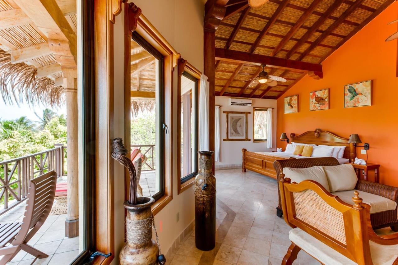 The Colonial At Jaguar Reef Hopkins