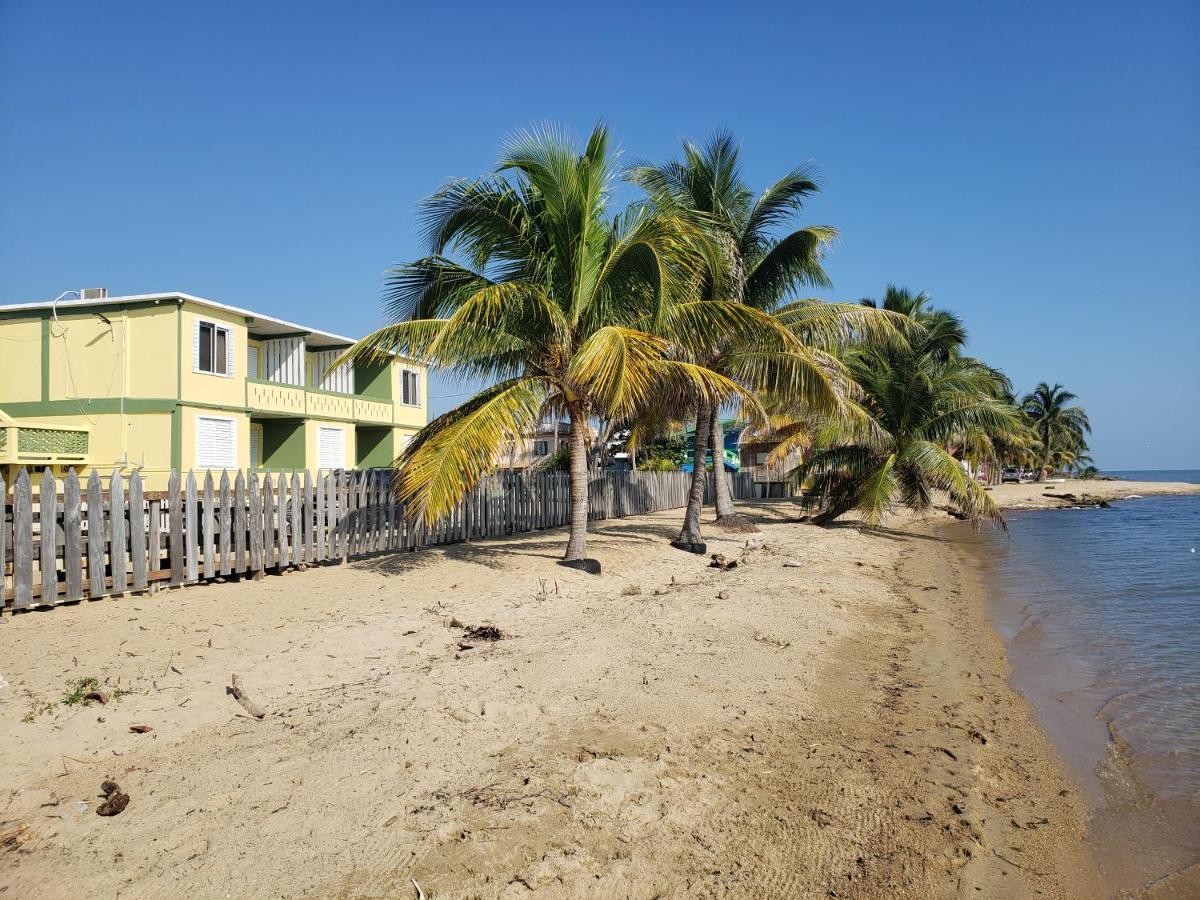 Pal's On The - Dangriga, Belize Hotel