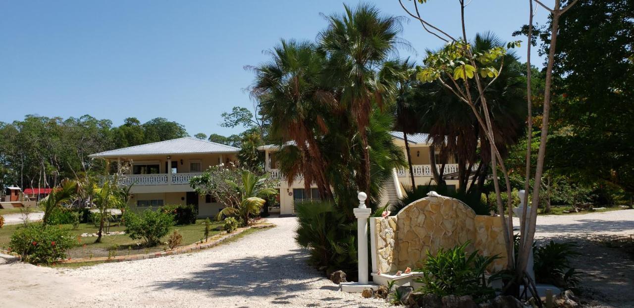 Seaside Chateau Hotel 2*