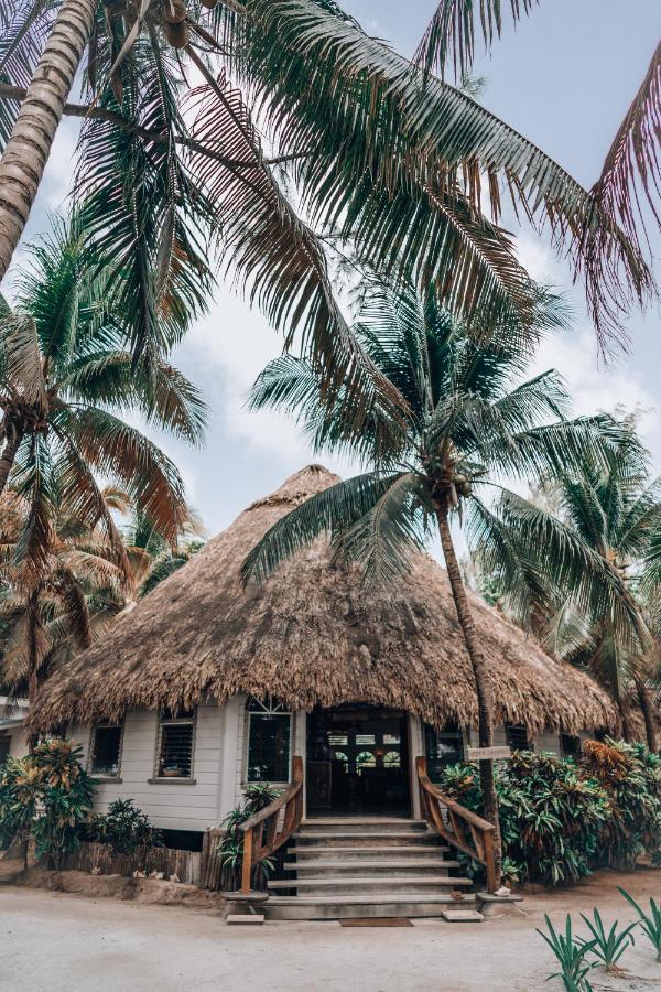 Resort Thatch Caye A Muy'ono