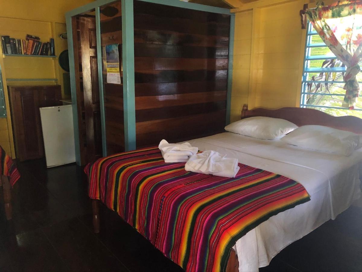Colinda Inn Caye Caulker