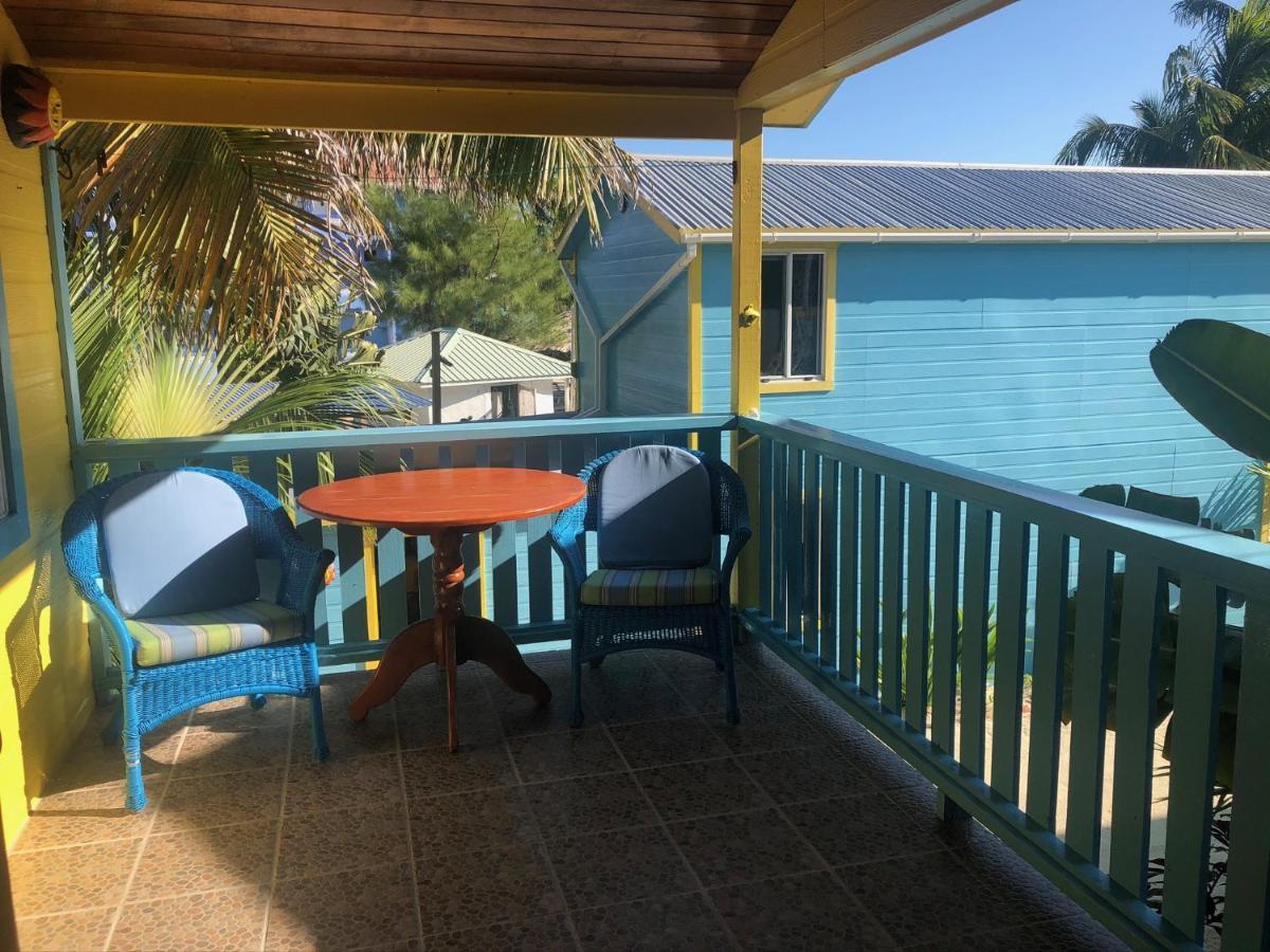 Colinda * Caye Caulker