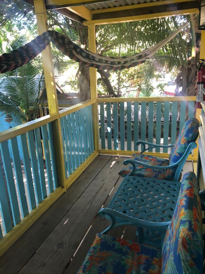 Colinda Caye Caulker