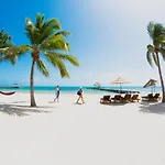 Pelican Reef Villas Resort