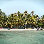 Ranguana Caye Cabanas