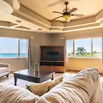 Lighthouse Beach Villas