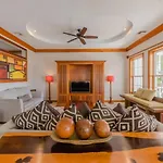 Grand Colony Island Villas
