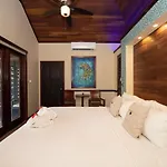 Pur Boutique Cabanas, Adults Only