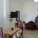 See Belize Poolside Sea View Economy Room With Infinity Pool & Overwater Deck