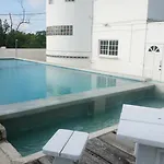 See Belize Poolside Sea View Economy Room With Infinity Pool & Overwater Deck