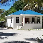 Cocotal Inn And Cabanas